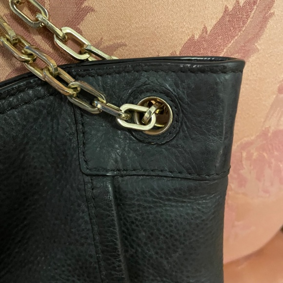 Authentic Tory Burch Britten Slouch Pebbled Leather Black Shoulder Bag Purse - Picture 4 of 16